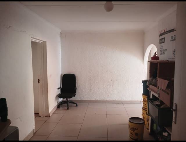 4 BEDROOM HOUSE FOR SALE IN FLORA PARK